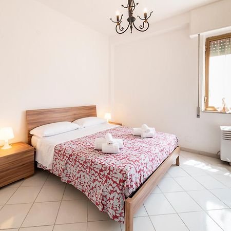 Casa Arenula By Domusextra Apartment Наполи Екстериор снимка