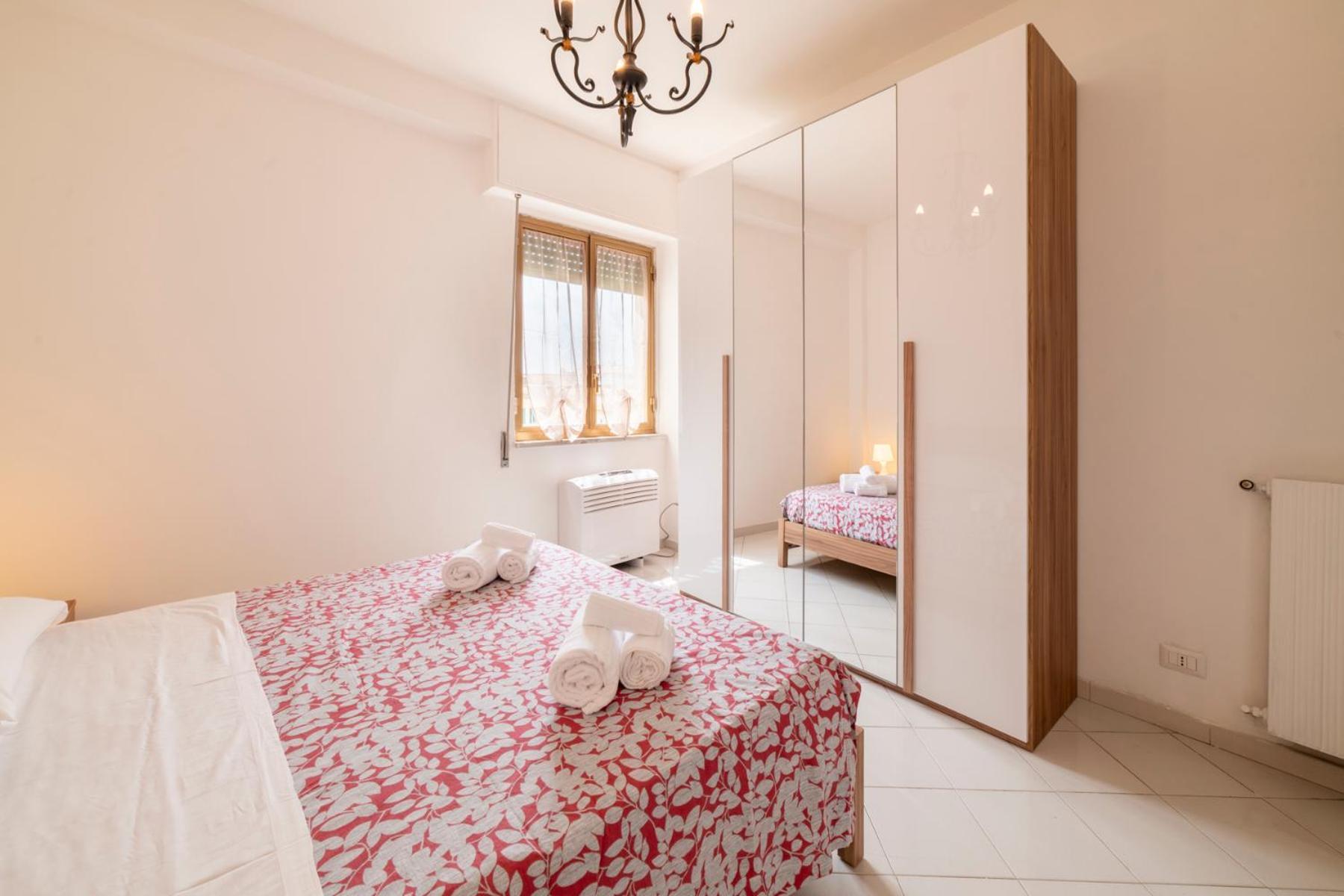 Casa Arenula By Domusextra Apartment Наполи Екстериор снимка